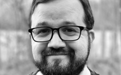 « Les lecteurs français semblent s’être connectés avec Une cosmologie de monstres avec plus d’enthousiasme que les lecteurs américains, ce qui a été extrêmement gratifiant. »