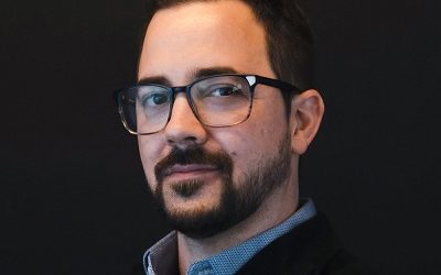 « Je me considère avant tout comme un écrivain professionnel œuvrant dans la littérature générale, et je suis le premier surpris de voir mon roman publié dans une collection d’imaginaire. »